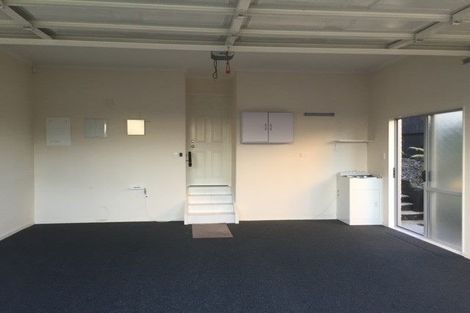 Photo of property in 9 Seresin Crescent, Flat Bush, Auckland, 2016