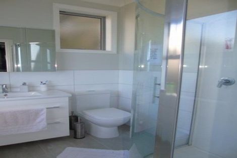 Photo of property in 118a Nicholson Road, Khandallah, Wellington, 6035