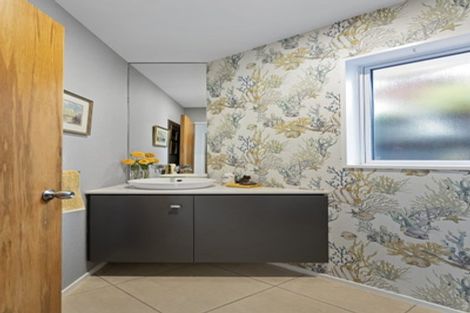 Photo of property in 20 Derenzy Place, Avonhead, Christchurch, 8042