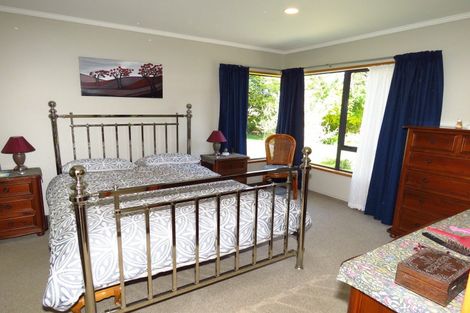 Photo of property in 19 Kew Road, Westport, 7825