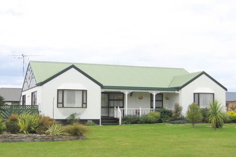 Photo of property in 14 Riverlea Drive, Katikati, 3129