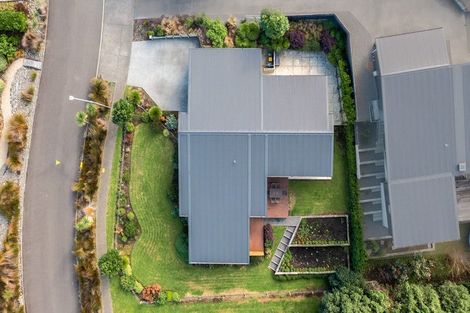 Photo of property in 21 Ferndale Drive, Waikanae, 5036