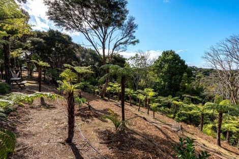 Photo of property in 50 Carsons Road, Waiheke Island, 1971