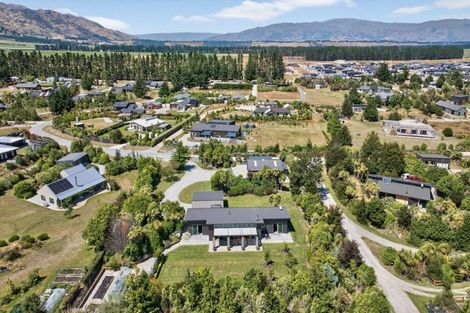 Photo of property in 28 Sam John Place, Lake Hawea, 9382