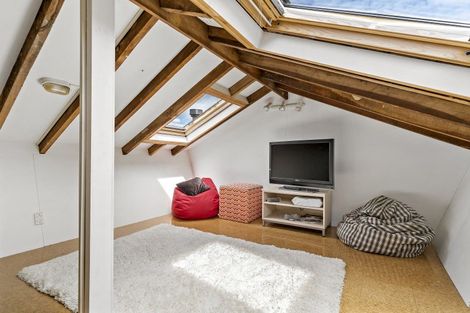 Photo of property in 21 Selwyn Terrace, Thorndon, Wellington, 6011