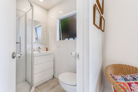 Photo of property in 17 Da Vinci Place, West Harbour, Auckland, 0618