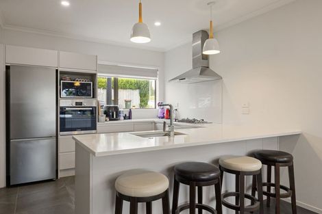 Photo of property in 1 Springside Court, Huntington, Hamilton, 3210