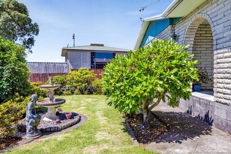 Photo of property in 40 High Street East, Waitara, 4320