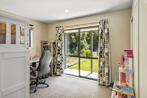 Photo of property in 21a Cross Street, Coalgate, 7673