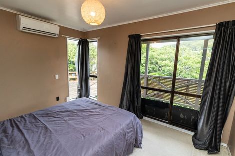 Photo of property in 6 Debra Way, Karori, Wellington, 6012