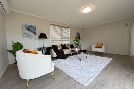 Photo of property in 8 Jodie Place, Flat Bush, Auckland, 2023