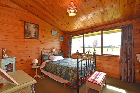 Photo of property in 176 Blakie Road, Ryal Bush, Invercargill, 9876