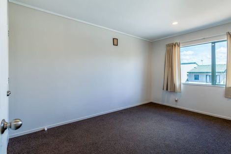 Photo of property in 13 Vitex Lane, Henderson, Auckland, 0612