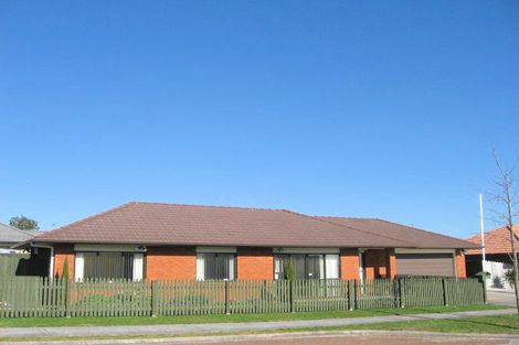 Photo of property in 4 Emmerdale Avenue, Papakura, 2110