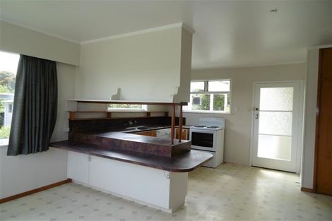 Photo of property in 9 Valkyria Place, Beach Haven, Auckland, 0626