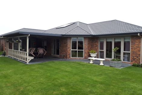 Photo of property in 13 Maple Place, Rangiora, 7400