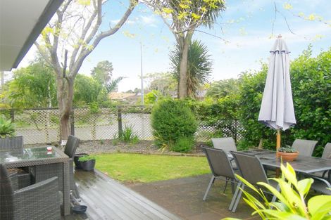 Photo of property in 61 Brylee Drive, Conifer Grove, Takanini, 2112