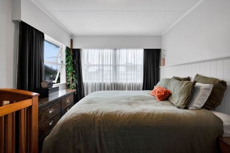 Photo of property in 17d Manu Crescent, Upper Vogeltown, New Plymouth, 4310