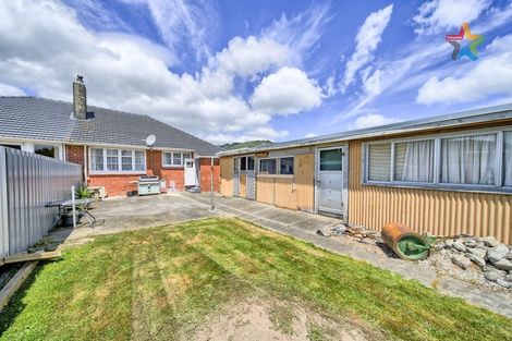 Photo of property in 255 Naenae Road, Naenae, Lower Hutt, 5011