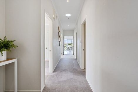 Photo of property in 97 View Road, Houghton Bay, Wellington, 6023