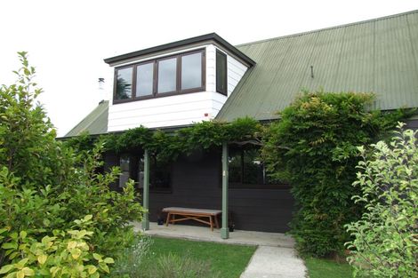 Photo of property in 21 Abercrombie Street, Milton, 9220