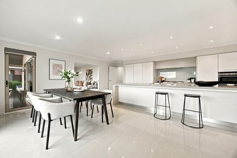 Photo of property in 32 Grace James Road, Pukekohe, 2120