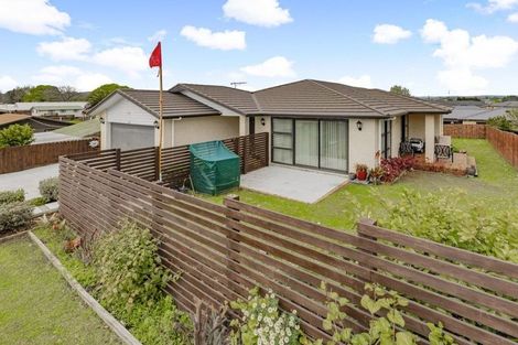 Photo of property in 117 Parkhaven Drive, Rosehill, Papakura, 2113