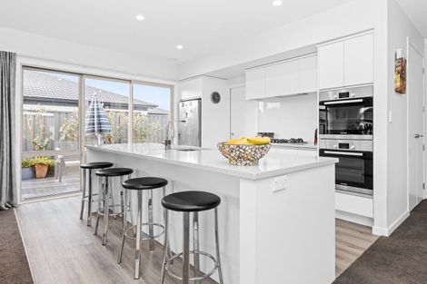 Photo of property in 1 Benmore Place, Poraiti, Napier, 4112