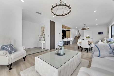 Photo of property in 2a Ballyalton Crescent, Flat Bush, Auckland, 2019