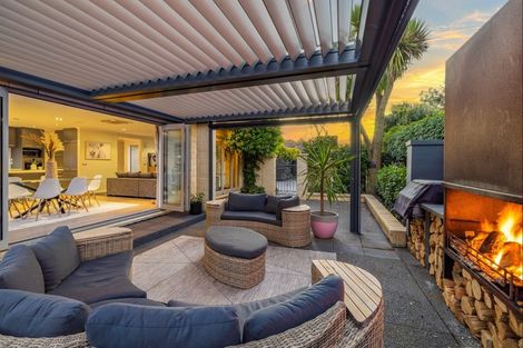 Photo of property in 75a Inwoods Road, Parklands, Christchurch, 8083