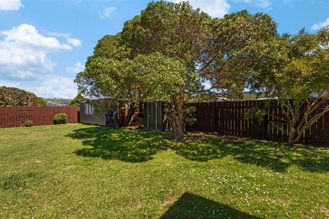 Photo of property in 31 Whanga Crescent, Titahi Bay, Porirua, 5022