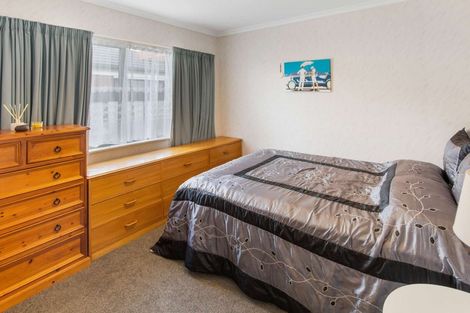 Photo of property in 6 Henley Court, Highbury, Palmerston North, 4412