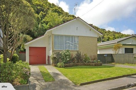 Photo of property in 96 Awarua Street, Ngaio, Wellington, 6035