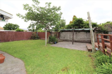 Photo of property in 4 Leeman Place, Redwood, Christchurch, 8051