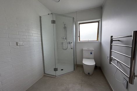 Photo of property in 11 Waitemata Road, Hauraki, Auckland, 0622