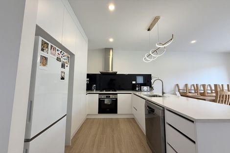 Photo of property in 10 Maraeariki Avenue, Orewa, 0931