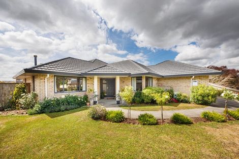 Photo of property in 147 Pacific Drive, Fitzherbert, Palmerston North, 4410