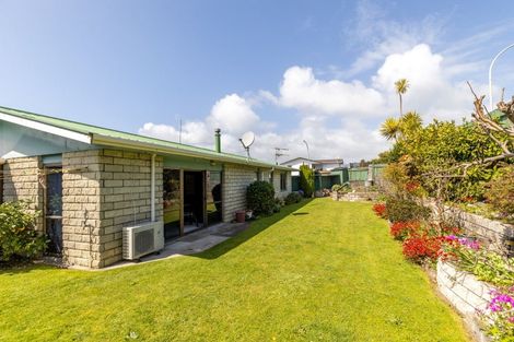 Photo of property in 1 Camellia Avenue, Bell Block, New Plymouth, 4312
