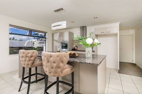 Photo of property in 4 Clapton Place, Henderson, Auckland, 0612