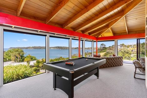 Photo of property in 1/3 Swann Beach Road, Stanmore Bay, Whangaparaoa, 0932