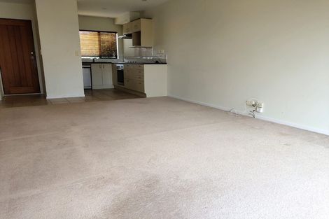 Photo of property in 25 Spalding Rise, Golflands, Auckland, 2013
