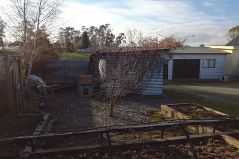 Photo of property in 2268 Ohai Clifden Highway, Orawia, Otautau, 9682