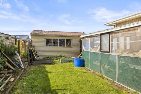 Photo of property in 8a Fitzroy Street, Normanby, Hawera, 4614