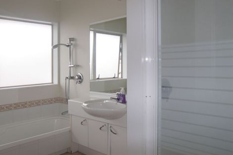 Photo of property in 61 Brylee Drive, Conifer Grove, Takanini, 2112