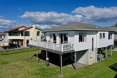 Photo of property in 114 Ocean Road, Ohope, 3121