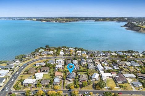 Photo of property in 6 Rakino Avenue, Manly, Whangaparaoa, 0930