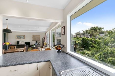 Photo of property in 10 Goddard Grove, Churton Park, Wellington, 6037