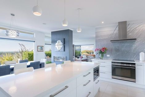 Photo of property in 23 Katania Heights, Brightwater, 7022