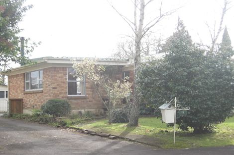 Photo of property in 11 Southsea Crescent, Silverdale, Hamilton, 3216