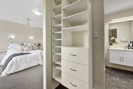 Photo of property in 22b Mariposa Crescent, Birkenhead, Auckland, 0626